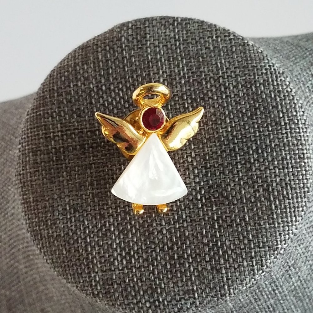 Small Gold Tone Angel Pin Mother Of Pearl & July Ruby Red Crystal